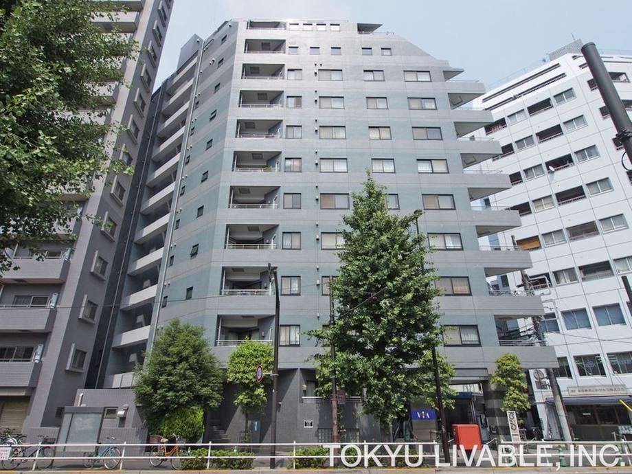 2LDK apartment in Shinjuku Ward, Tokyo - Photo 1