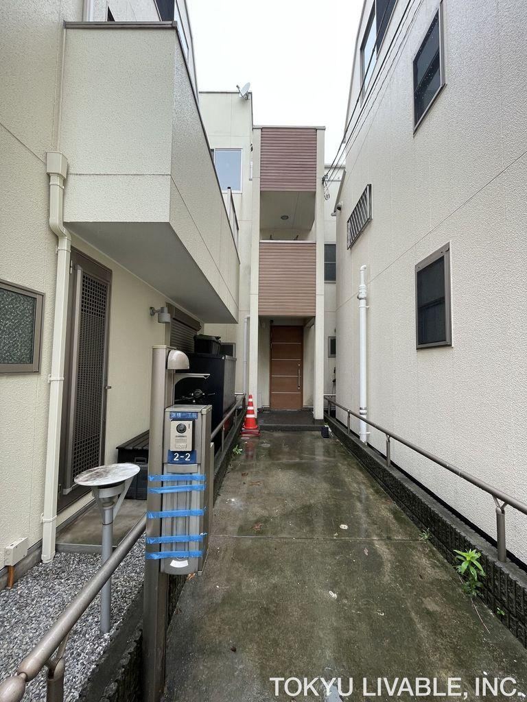 3LDK+S house in Itabashi Ward, Tokyo - Photo 1