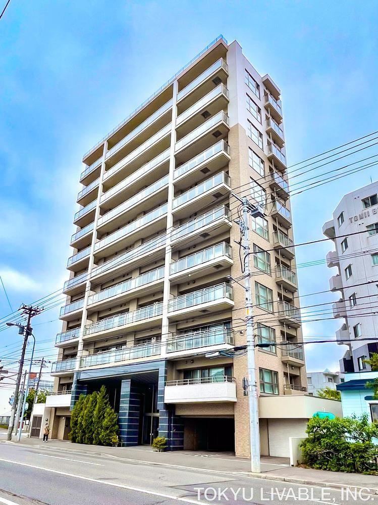 3LDK apartment in Chuo Ward, Sapporo, Hokkaido - Photo 1