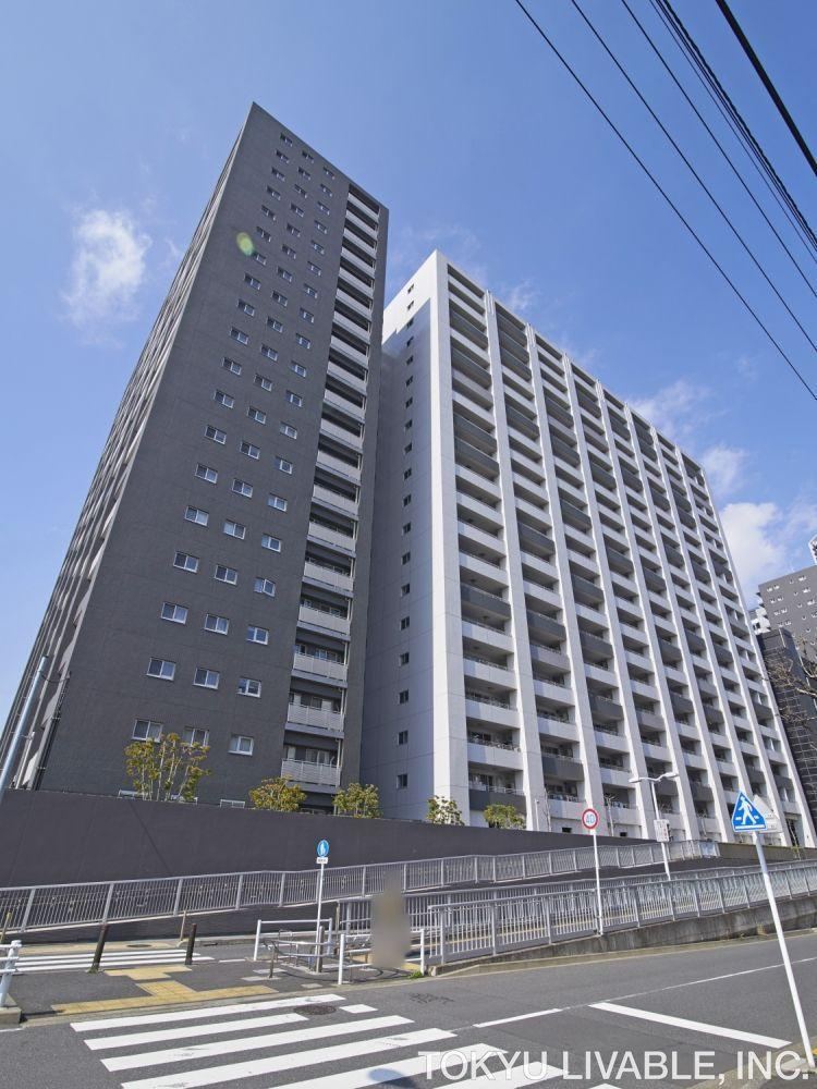 2LDK apartment in Chuo Ward, Tokyo - Photo 1