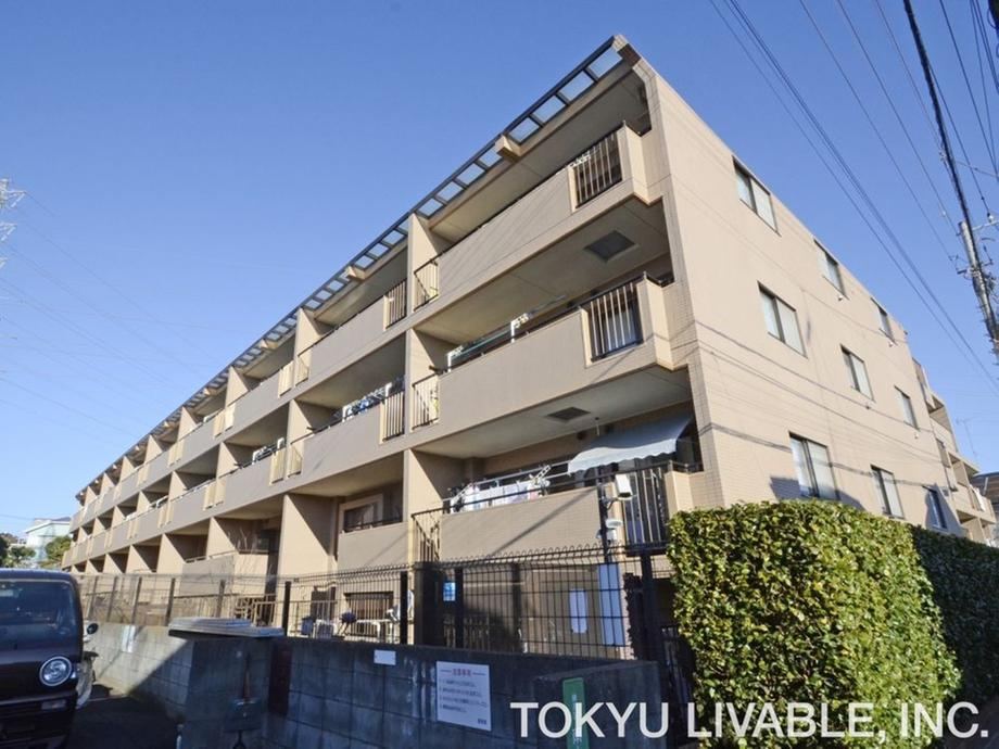 3LDK+S apartment in Nerima Ward, Tokyo - Photo 1