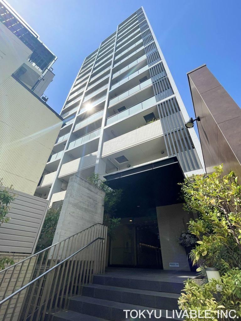 2LDK apartment in Chuo Ward, Osaka - Photo 1