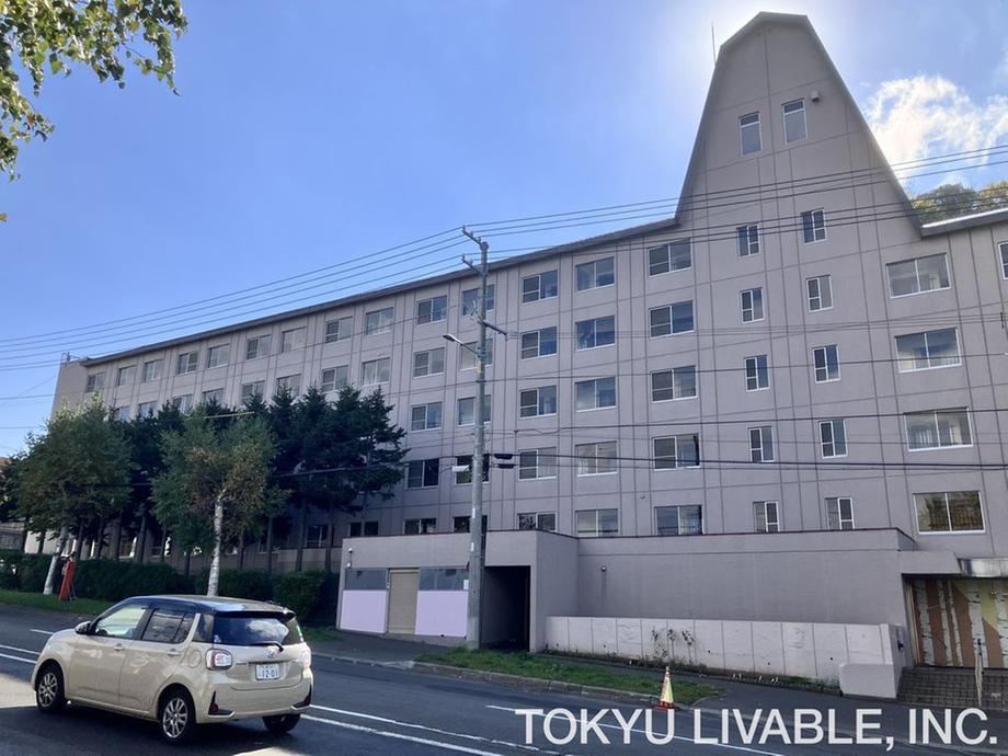 3LDK apartment in Chuo Ward, Sapporo, Hokkaido - Photo 1