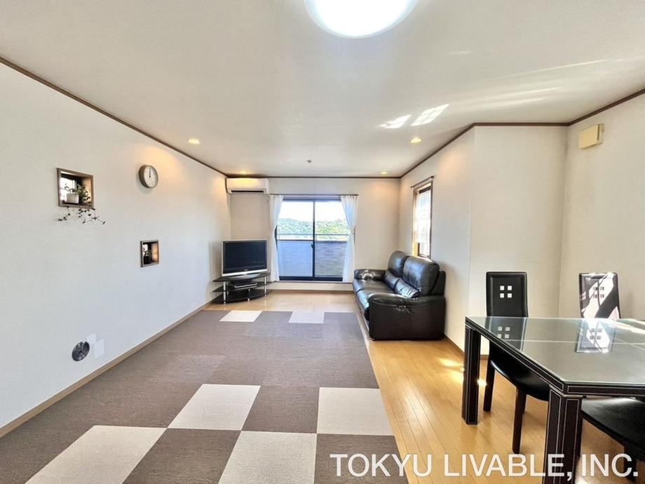 4LDK house in Zushi, Kanagawa - Photo 1