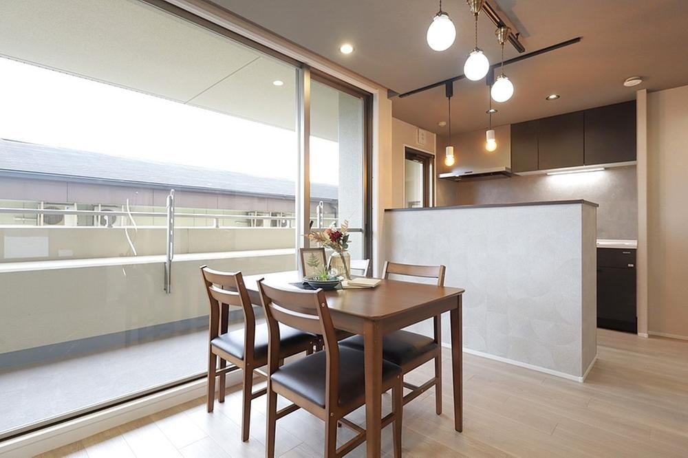 3LDK apartment in Higashiosaka, Osaka - Photo 1