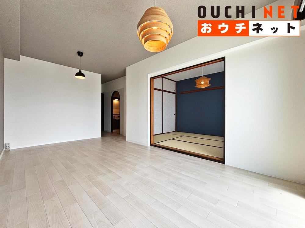 3LDK apartment in Toyonaka, Osaka - Photo 1