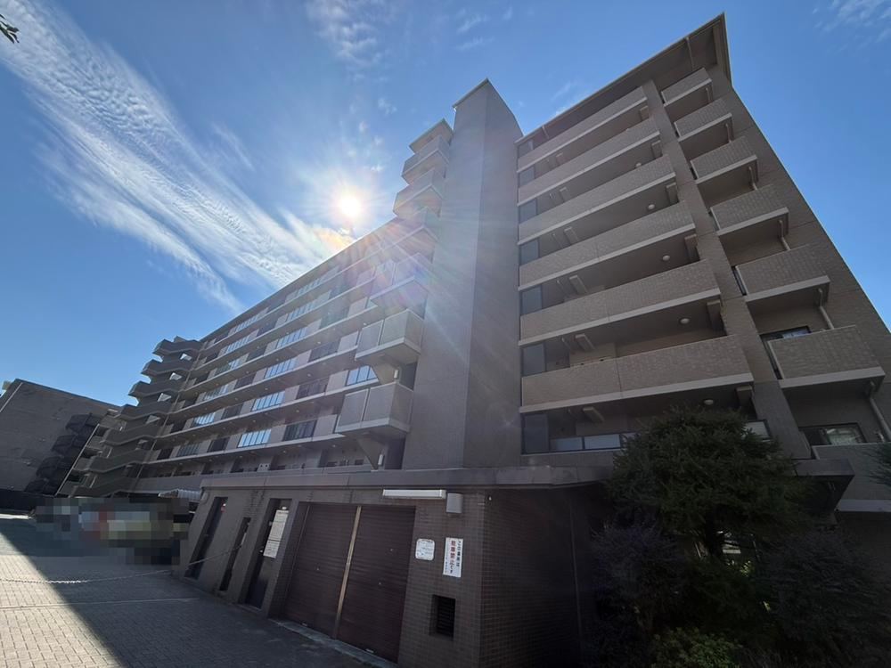 3LDK apartment in Nishiyodogawa Ward, Osaka - Photo 1