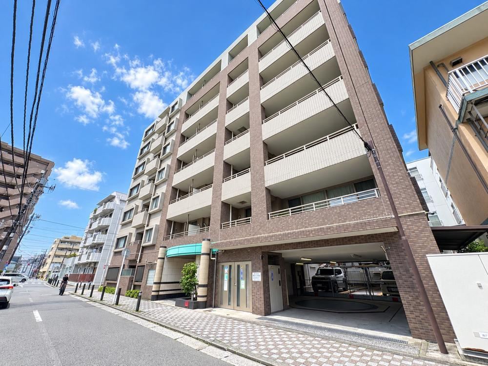 2LDK apartment in Minami Ward, Yokohama, Kanagawa - Photo 1