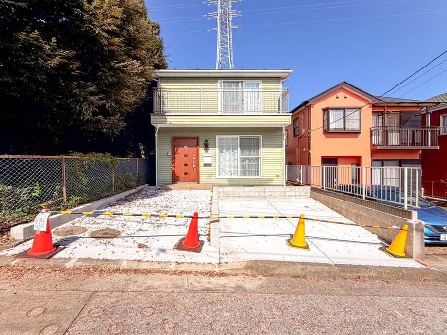 2LDK house in Totsuka Ward, Yokohama, Kanagawa - Photo 1