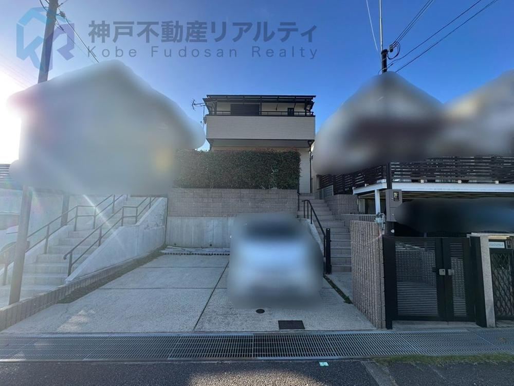 4LDK house in Kita Ward, Kobe, Hyogo - Photo 1
