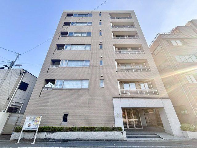2LDK apartment in Sumida Ward, Tokyo - Photo 1