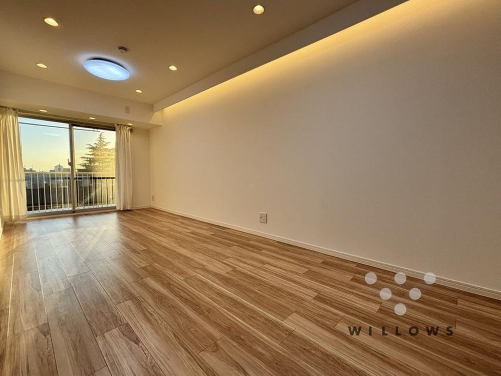 2LDK apartment in Meguro Ward, Tokyo - Photo 1