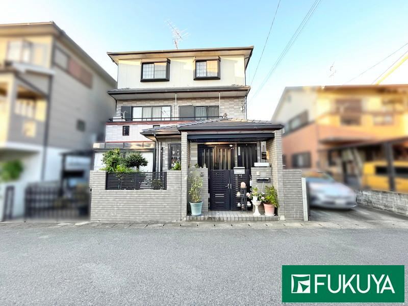 9DK+S house in Fushimi Ward, Kyoto - Photo 1