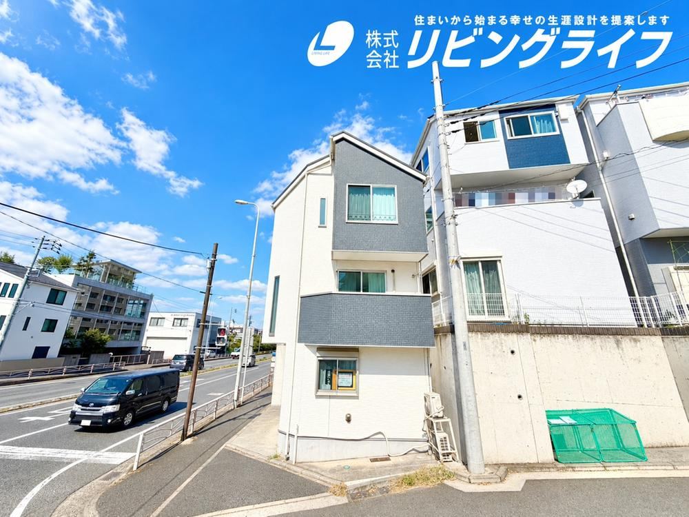 4LDK house in Tsurumi Ward, Yokohama, Kanagawa - Photo 1