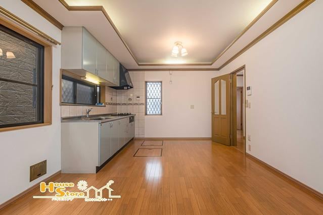 4LDK house in Minami Ward, Saitama - Photo 1