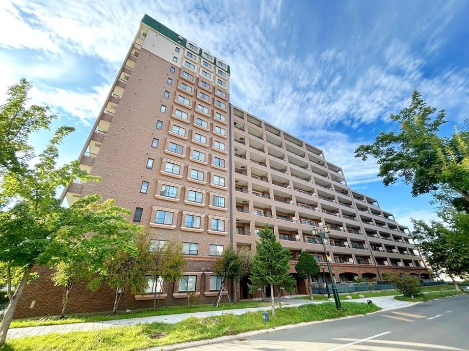 3LDK apartment in Kiyota Ward, Sapporo, Hokkaido - Photo 1