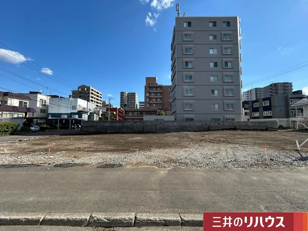 136 m² land in Chuo Ward, Sapporo, Hokkaido - Photo 1
