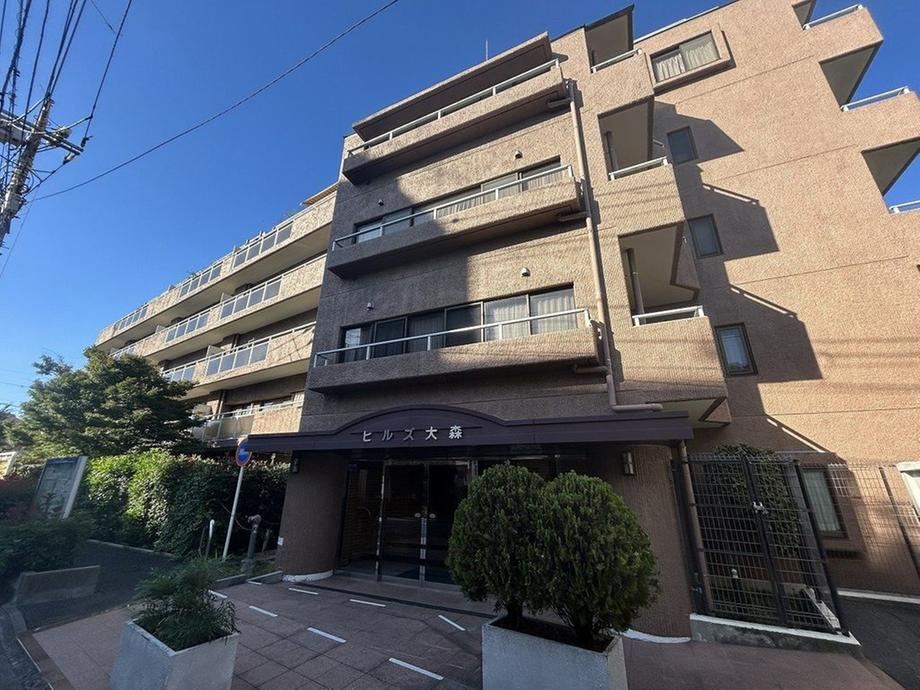 3LDK apartment in Shinagawa Ward, Tokyo - Photo 1