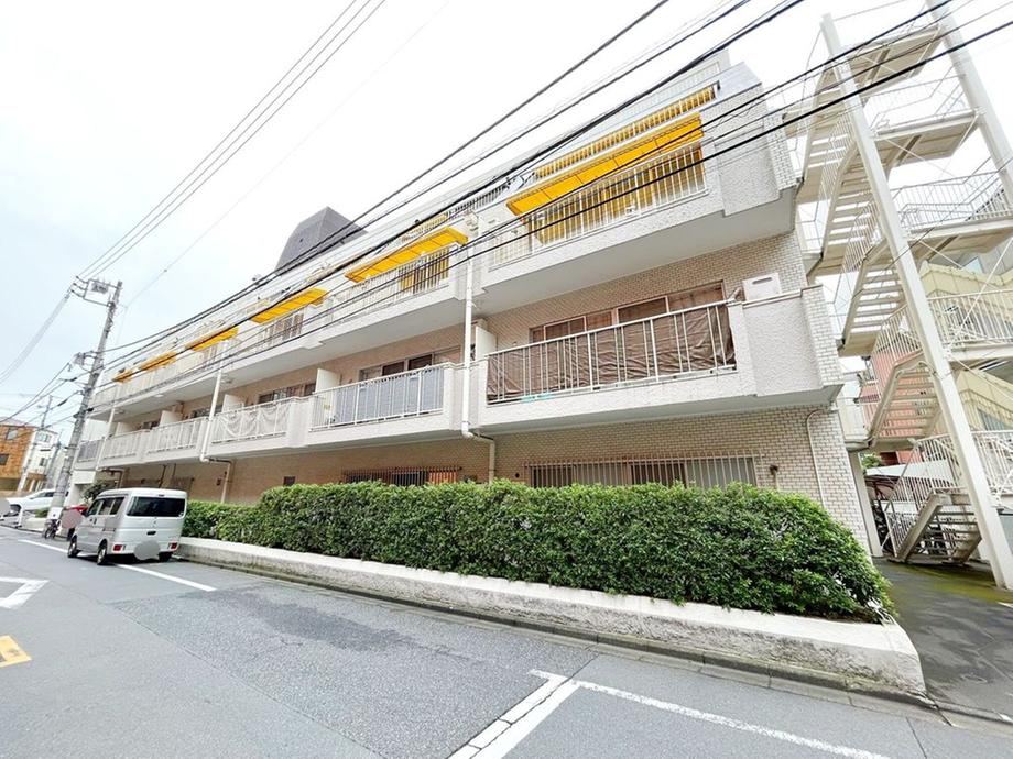1LDK apartment in Shibuya Ward, Tokyo - Photo 1