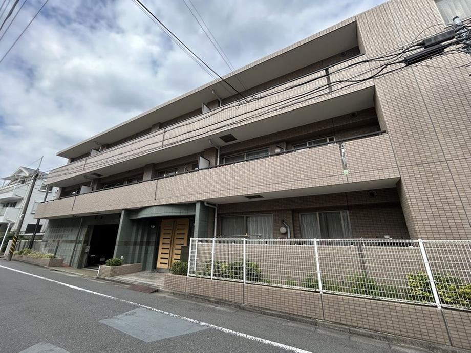 3LDK apartment in Suginami Ward, Tokyo - Photo 1