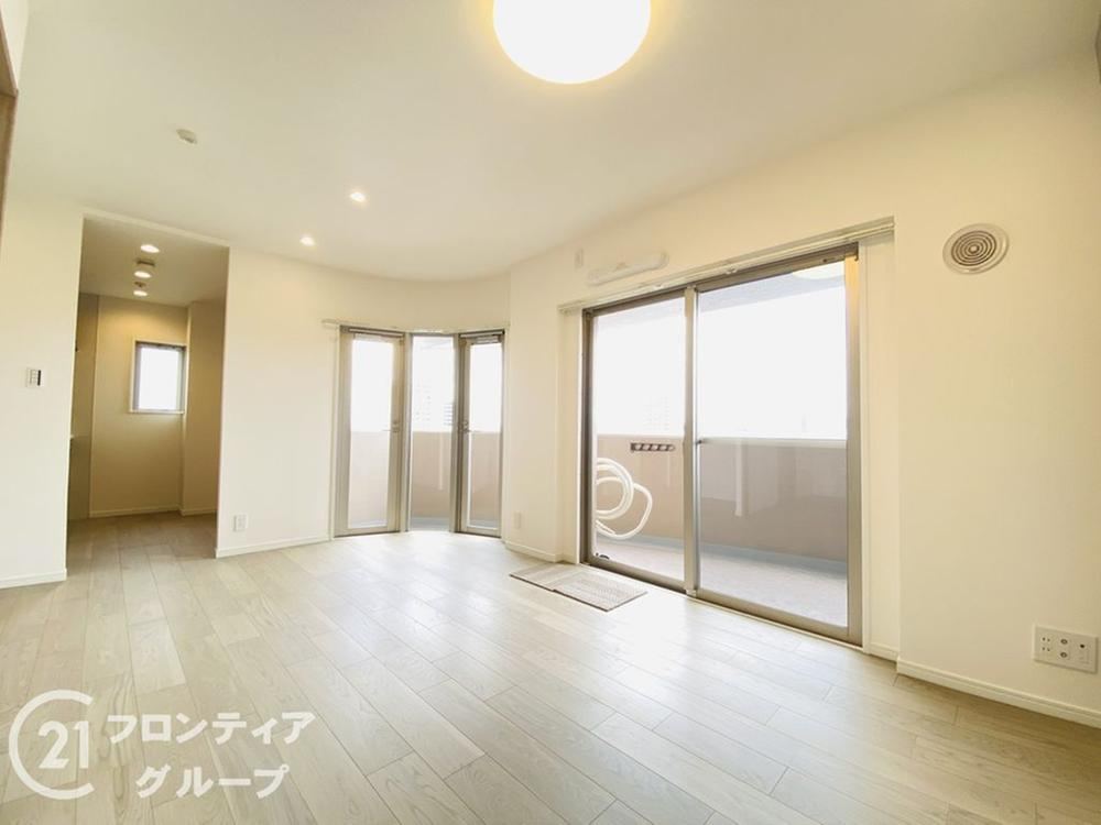 3LDK apartment in Tsurumi Ward, Osaka - Photo 1