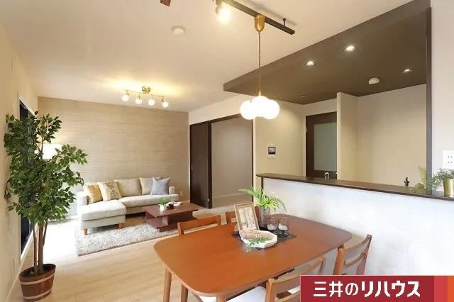 3LDK apartment in Hirakata, Osaka - Photo 1