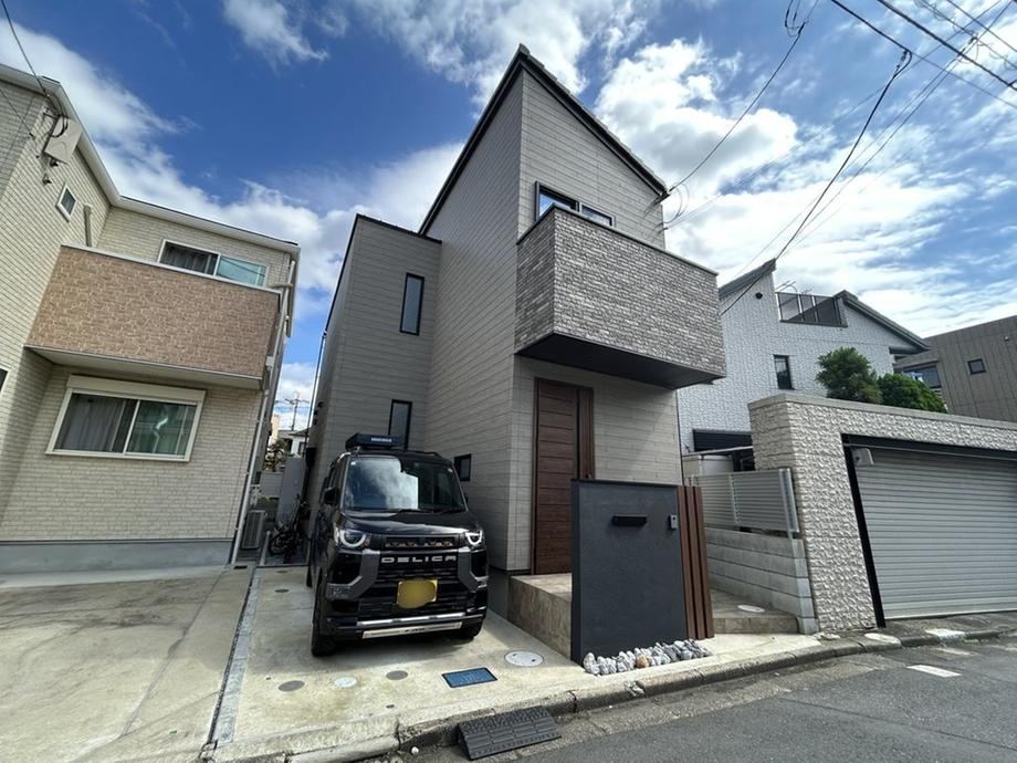4LDK house in Ichikawa, Chiba - Photo 1