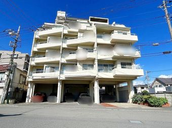 4LDK apartment in Koganei