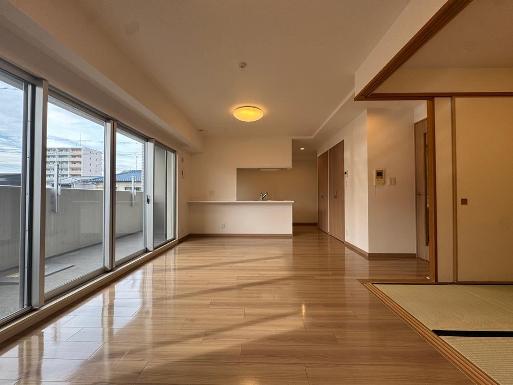 3LDK+S apartment in Nishi Ward, Nagoya, Aichi - Photo 1
