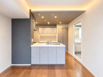 3LDK apartment in Saeki Ward