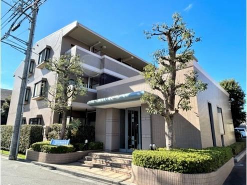 3LDK apartment in Nishitokyo, Tokyo - Photo 1
