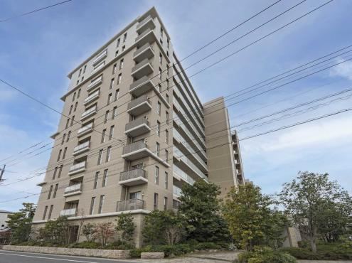 3LDK apartment in Warabi, Saitama - Photo 1
