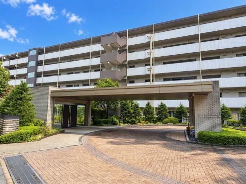 3LDK apartment in Hachioji, Tokyo - Photo 1
