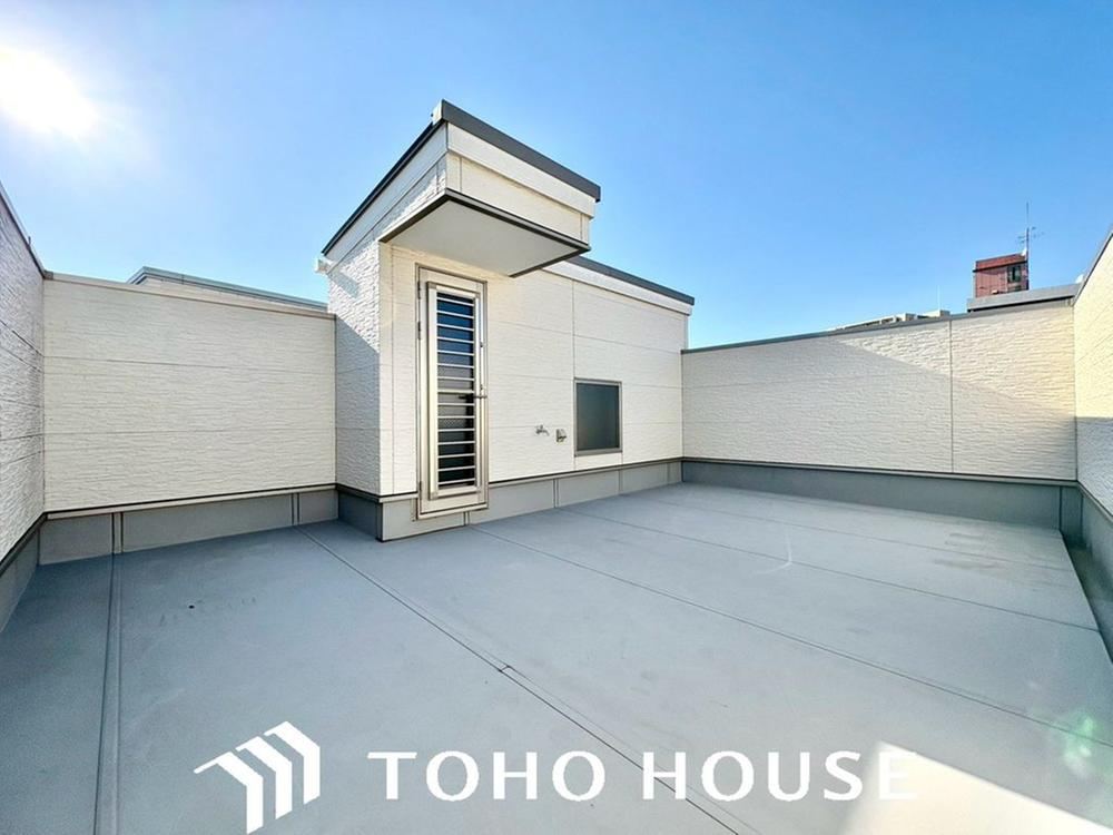 4LDK house in Konohana Ward, Osaka - Photo 1