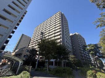 3LDK apartment in Omiya Ward