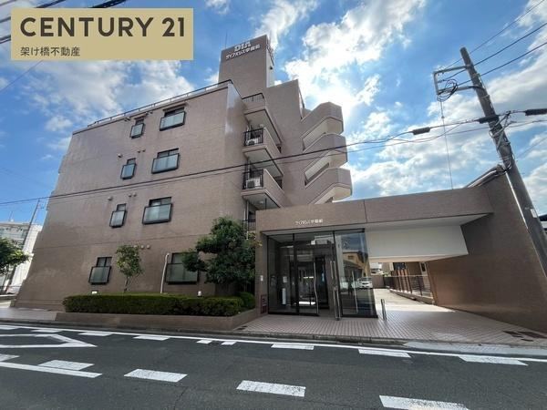2LDK+S apartment in Toyohashi, Aichi - Photo 1