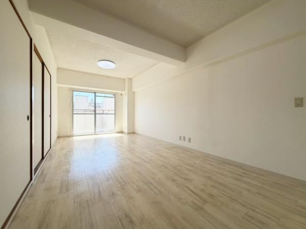 2LDK+S apartment in Hirano Ward, Osaka - Photo 1