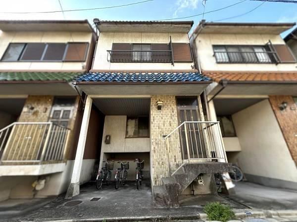 4DK house in Nishi Ward, Nagoya, Aichi - Photo 1
