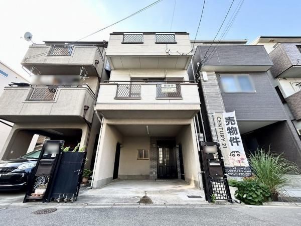 4LDK house in Settsu, Osaka - Photo 1