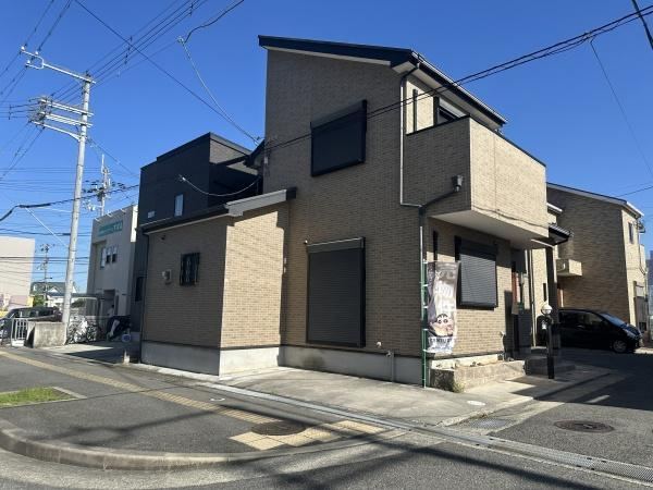 3LDK house in Kaizuka, Osaka - Photo 1