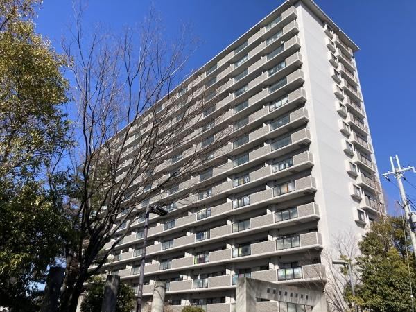 3LDK apartment in Nishi Ward, Sakai, Osaka - Photo 1