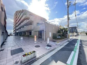 2LDK+S apartment in Nishi Ward, Sakai
