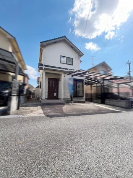 4LDK house in Yamatokoriyama, Nara - Photo 1