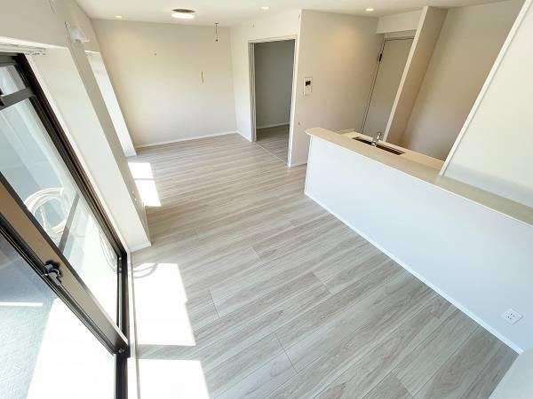 3LDK apartment in Takaishi, Osaka - Photo 1
