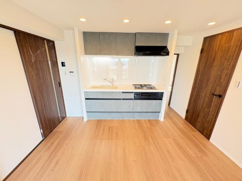 2LDK apartment in Suginami Ward, Tokyo - Photo 1
