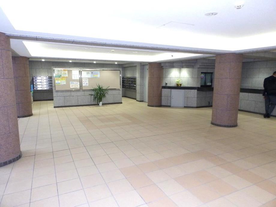 4LDK apartment in Tarumi Ward, Kobe, Hyogo - Photo 1