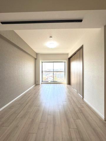 2LDK+S apartment in Zama, Kanagawa - Photo 1