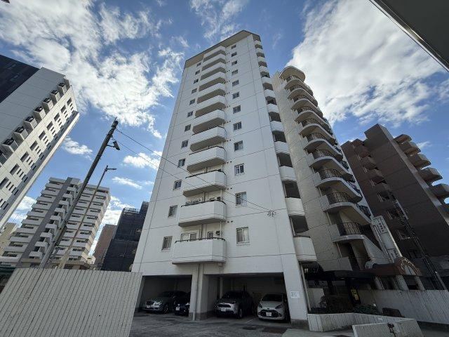 2LDK apartment in Higashi Ward, Nagoya, Aichi - Photo 1