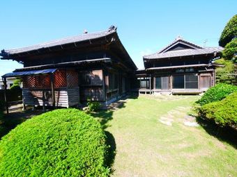 6DK+S house in Sambu District