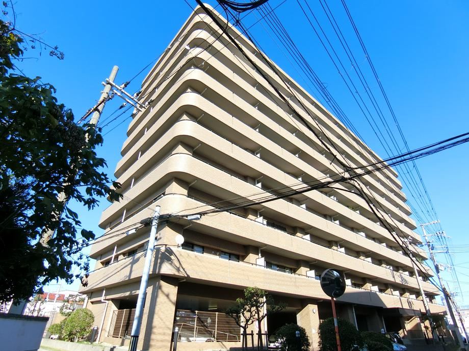 2LDK+S apartment in Akashi, Hyogo - Photo 1